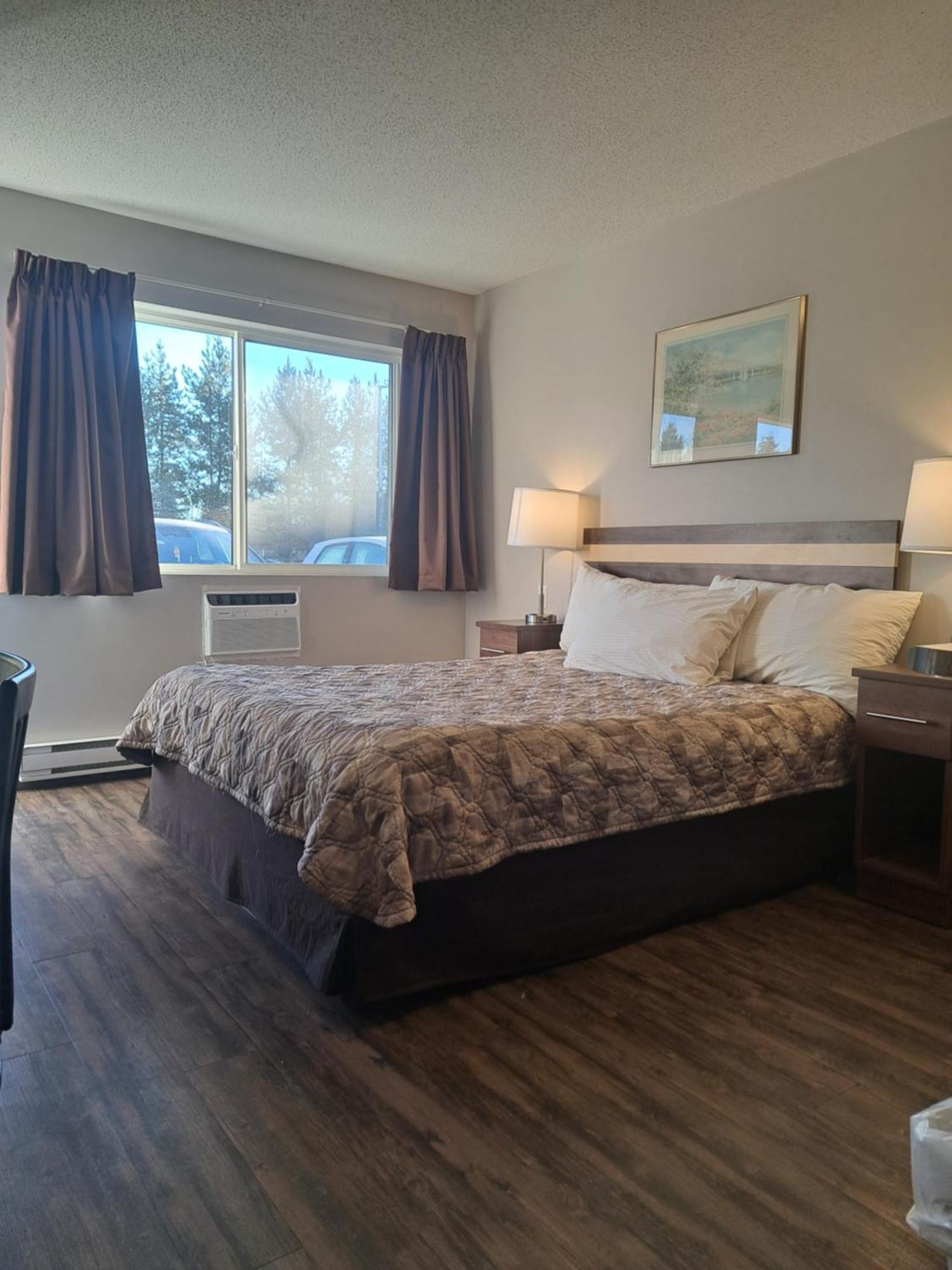 Bon Voyage Inn Prince George Buitenkant foto